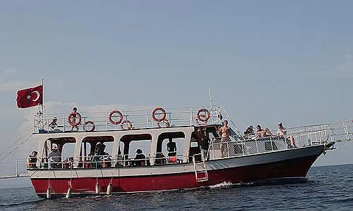 Adrasan tekne turundan kareler